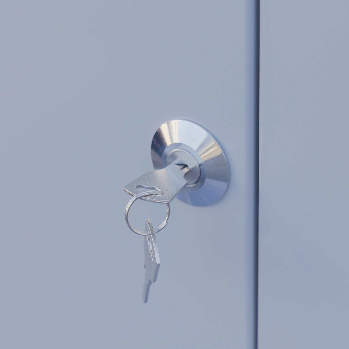 Outdoor CO2 Tank Cage – Locking Aluminum Enclosure for 750lb Tanks – Includes Hardware